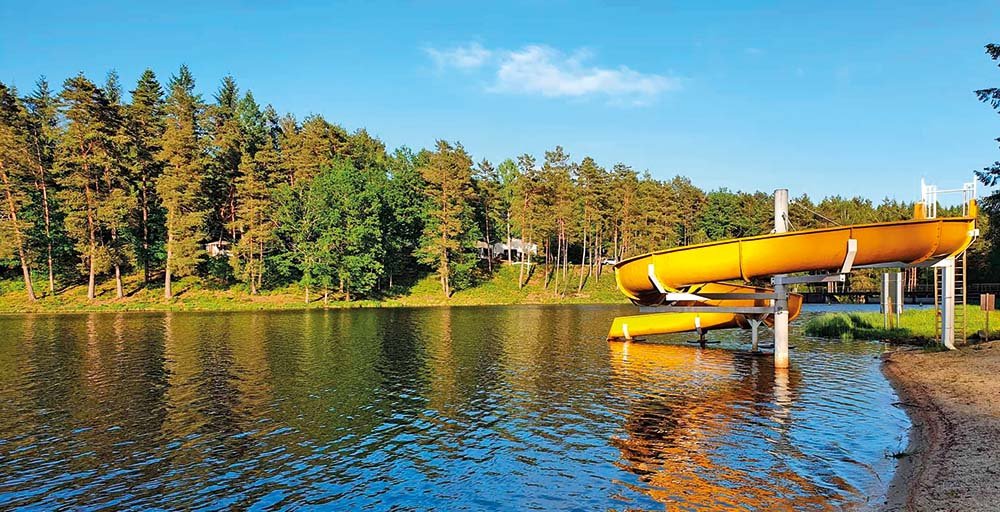 Vacances d'été 2022 en location activités incluses au domaine du lac de soursac